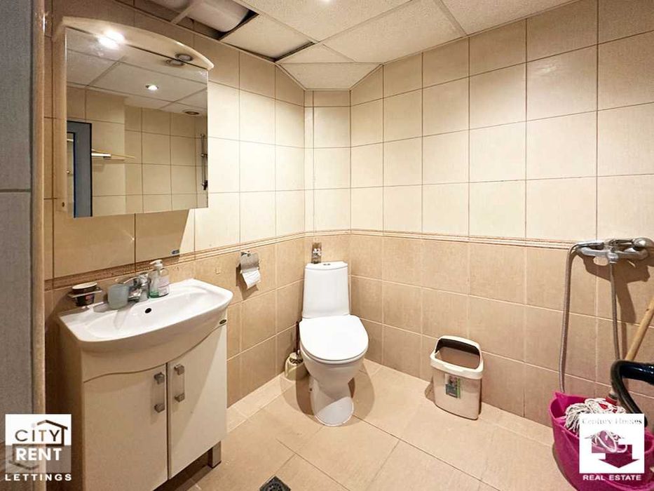 Дава се под наем Офис в Велико Търново, Център - 45 кв.м за 230 € - Снимка #4