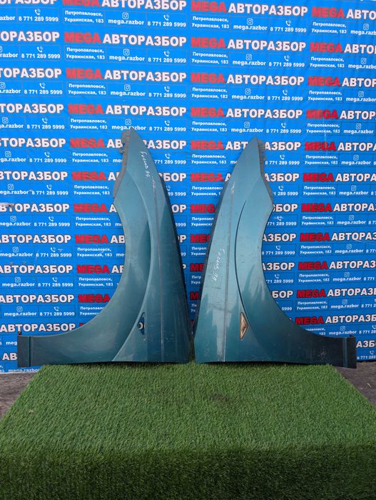 Крыло на Форд Фокус 2 / Ford Focus 2