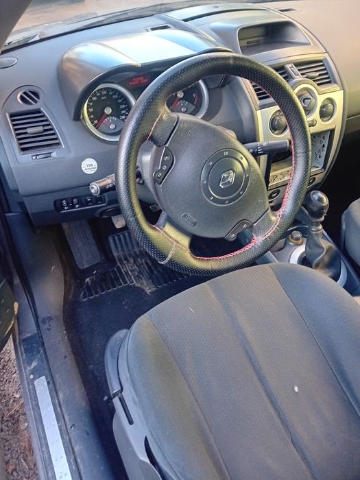 Vând Renault megane cabrio 1.9 dci
