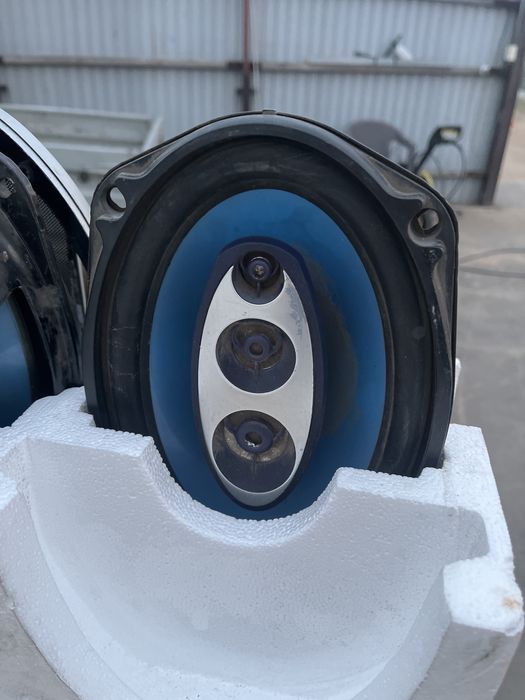 Колонки 360w в хорошем состояние.