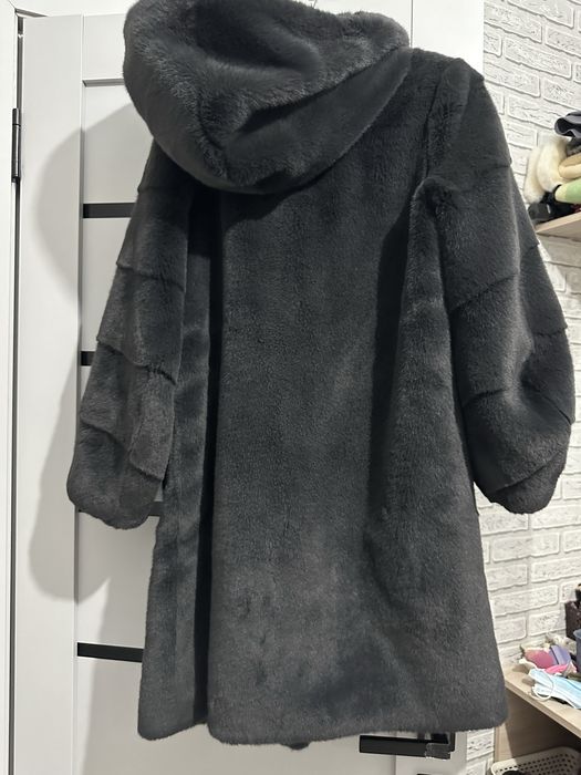 шубка темно синего цвета