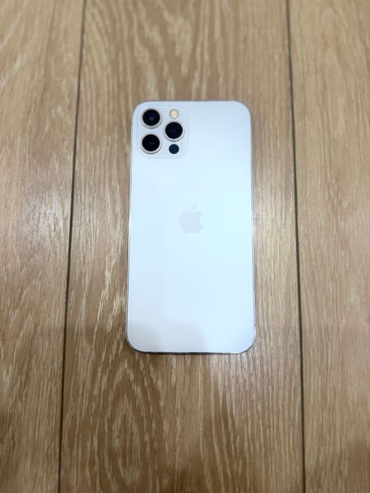 iPhone 12 Pro, с коробкой