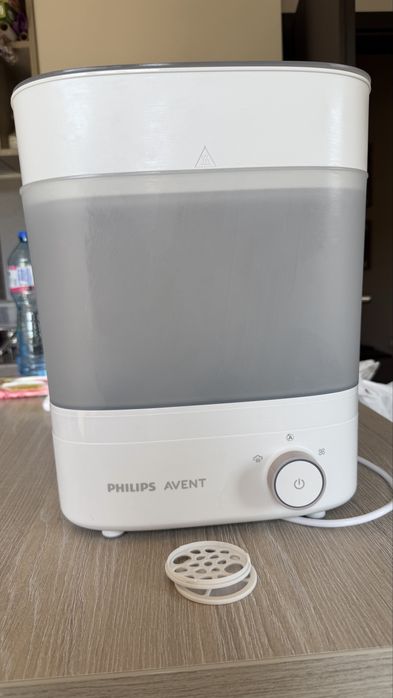 Premium стерилизатор Philips Avent в гаранция