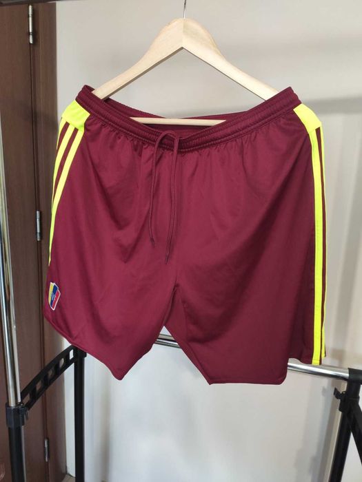 Оригинални мъжки къси панталони Adidas футболни шорти Адидас