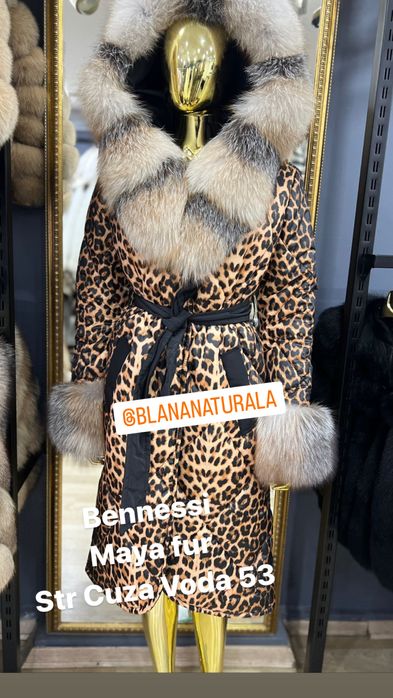 Geaca impermeabila cu blana naturala