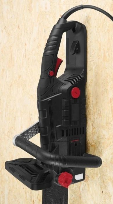 Електрическа верижна резачка Parkside PPEKS 2500 A1, двуръчен предпазен превключвател