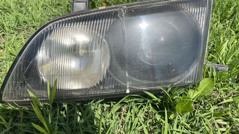 Передние фары ипсум