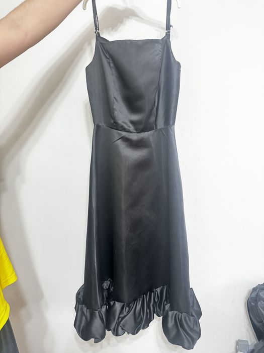 Платье черный атлас