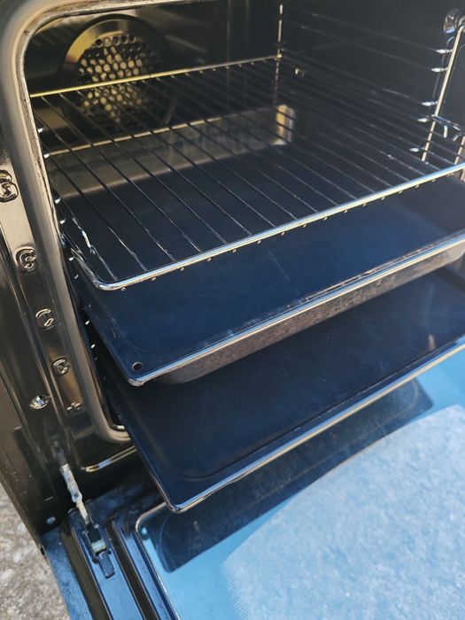 Иноксова свободно стояща печка с керамичен плот Gorenje с 2 години Гаранция