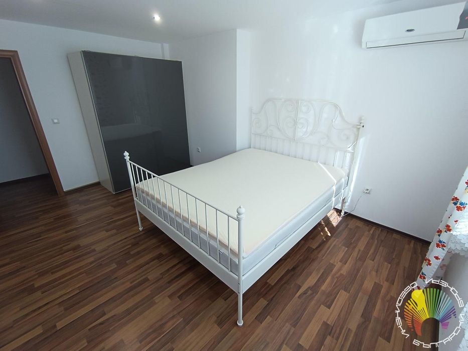 Дава се под наем Тристаен апартамент в Бургас, Център - 80 кв.м за 408 € - Снимка #5