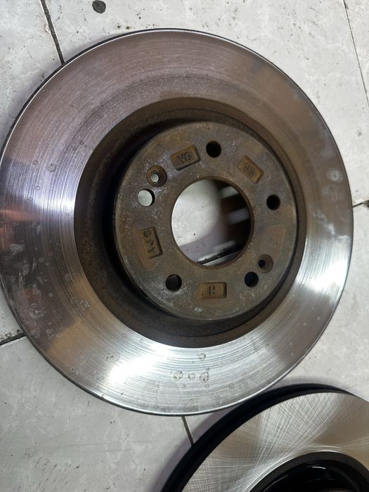 Станок для проточки тормозных дисков