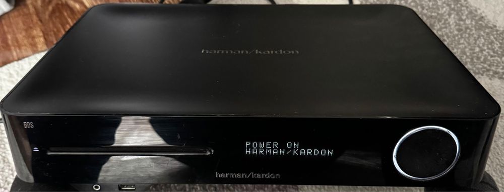 Harman Kardon BDS 275 – Blu-ray Disc System, cu telecomandă iluminată