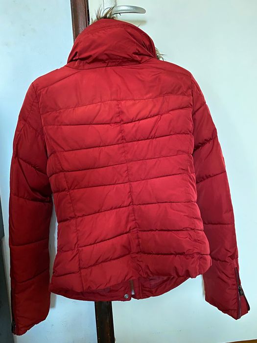 Bershka Червено Зимно Яке