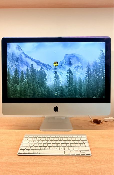 Продавам Apple iMac (Late 2015) 21.5', 2.8GHz, 1000GB