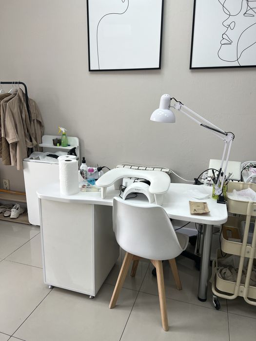 Сдам место в ногтевой студии