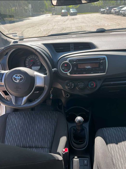 Toyota Yaris 2012