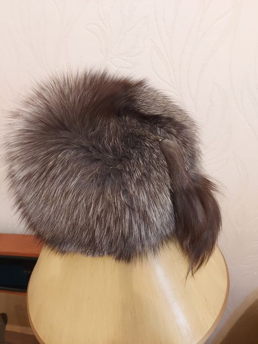 Женская шапка песец