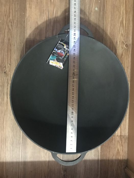 Чугунные сковороды и казаны