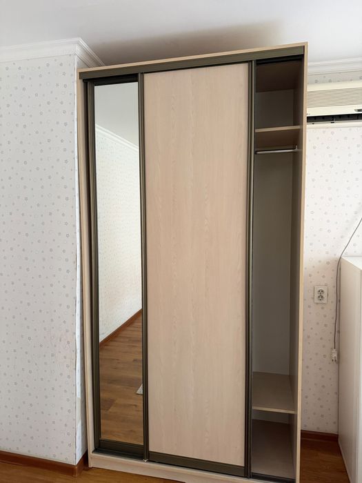 Продается шкаф и комод