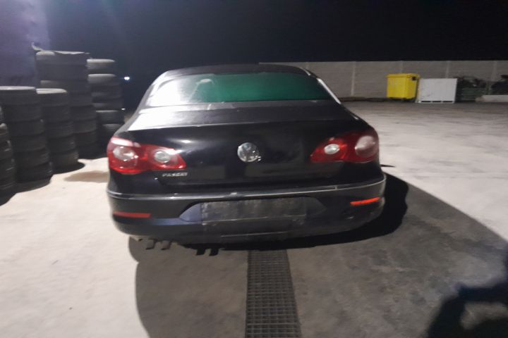Dezmembrez Volkswagen VW Passat CC 1