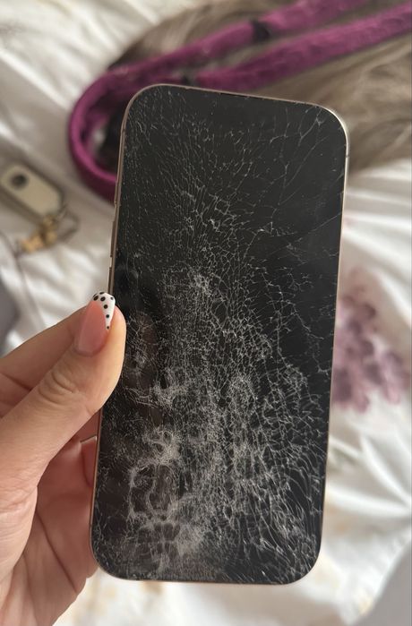 İphone 16 pro Titanium