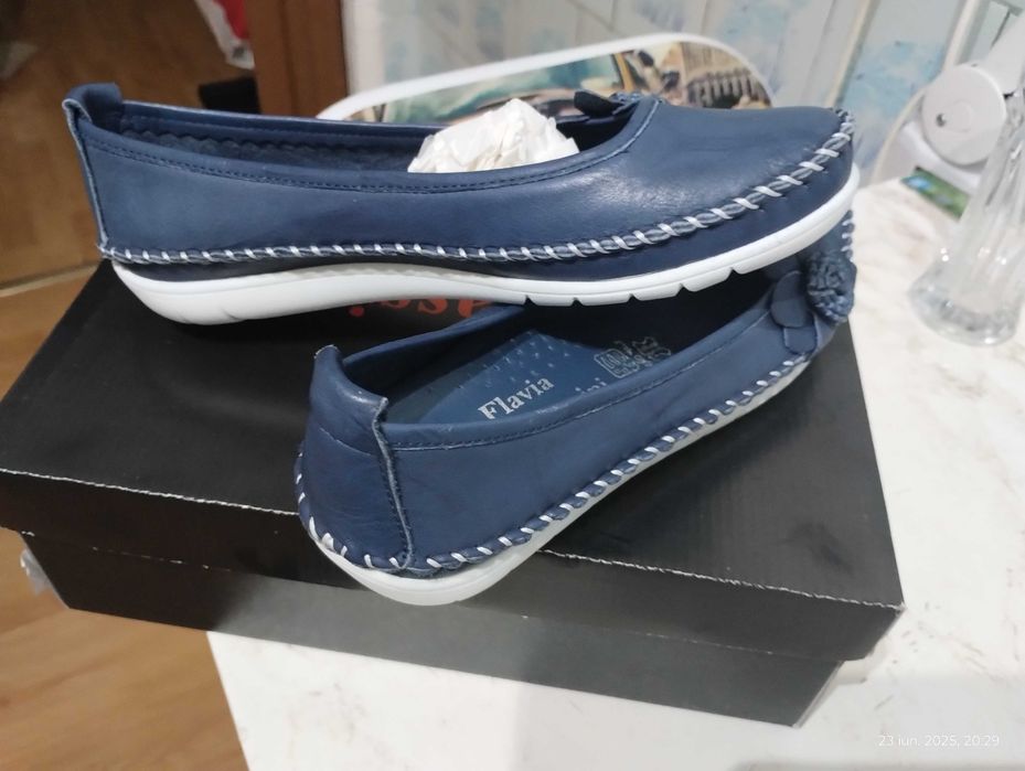 Balerini bleumarin , noi ,din piele naturală