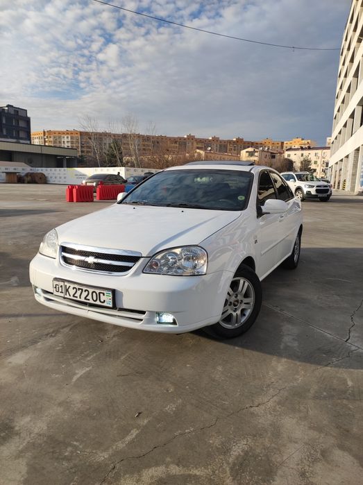 Lavetti 1.6 avtomat 3 pozitsya