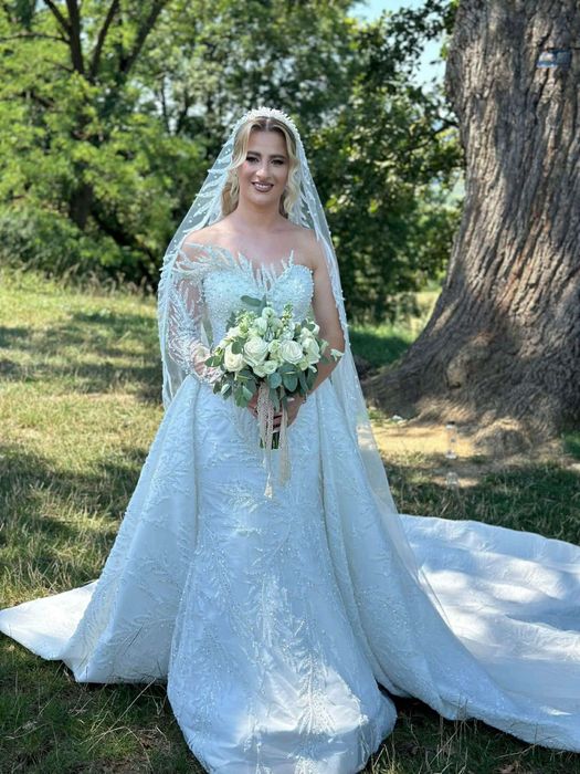 Vand rochie de mireasa