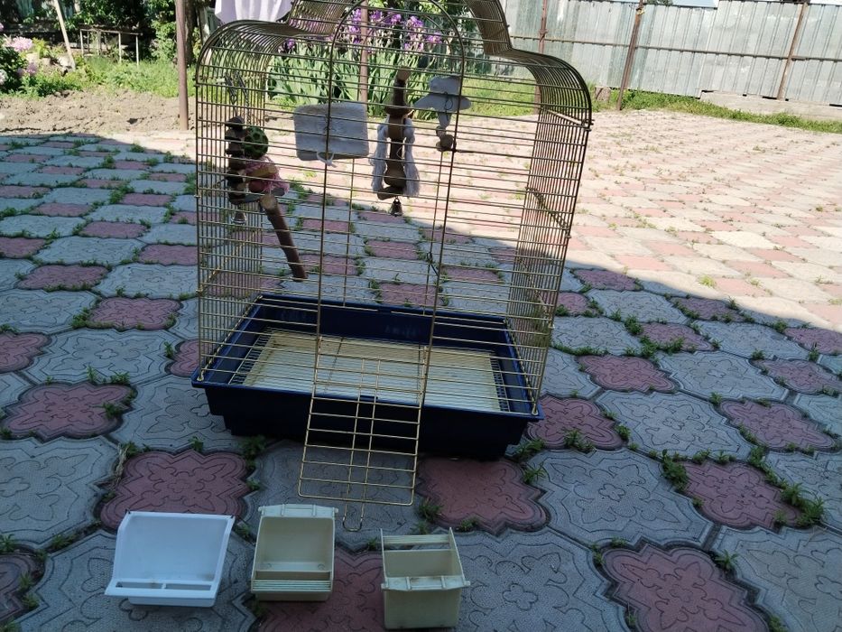 Клетка для попугаев