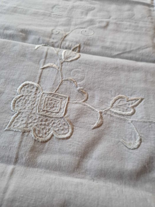 Fețe de pernă,cusute manual