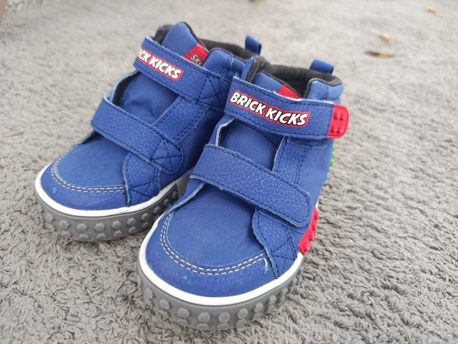 Pantofi Sketchers baieti mărimea 26
