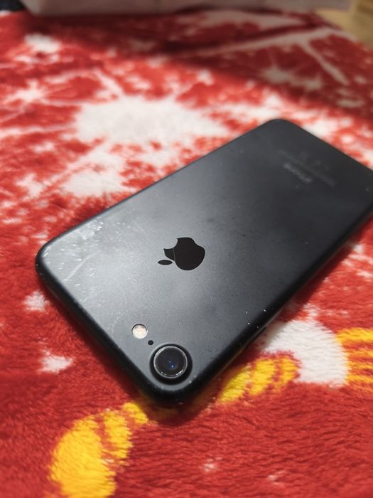 iPhone 7  32 GB  82  la suta bateria