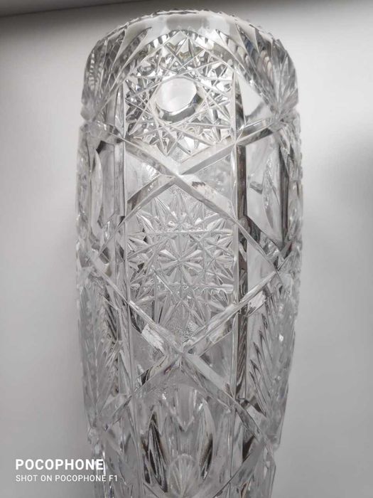 Хрустальная ваза советских времен