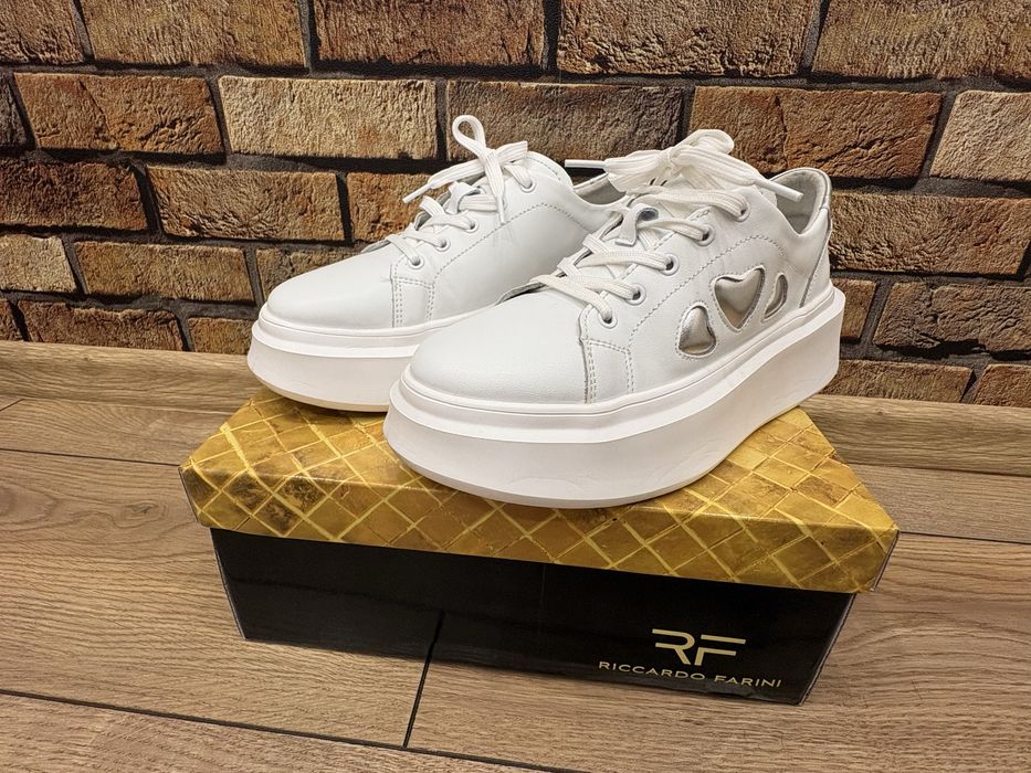 Кецове от естестена кожа на Paolo Botticelli