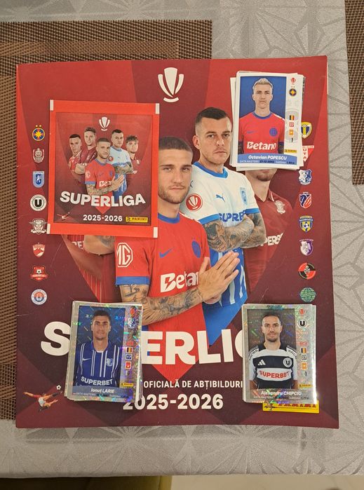 Album Superliga Panini + 114 stickere, pret negociabil