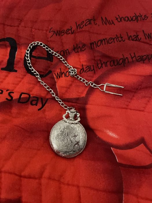 Soat batareyka qo’ysa ishlidi