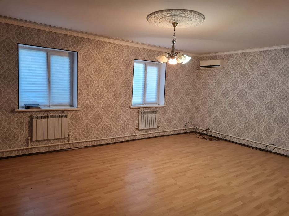 Большой дом в геологе