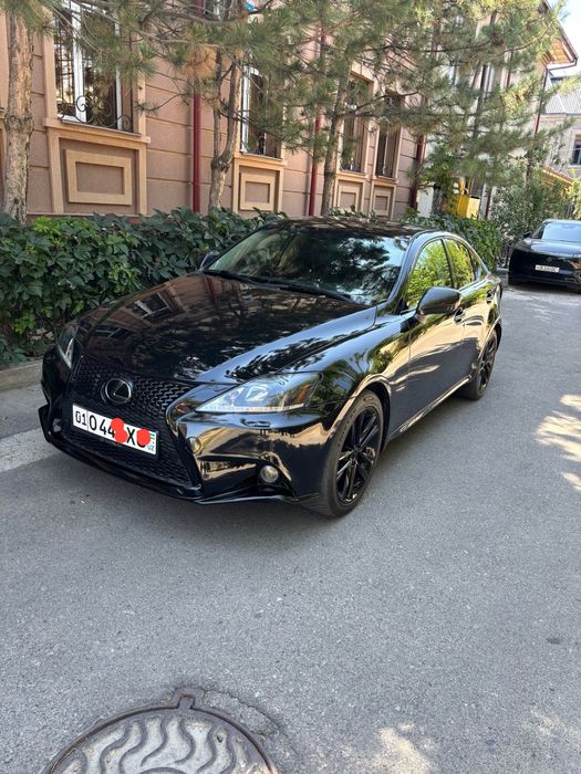 polniy privod lexus is 250 sotiladi