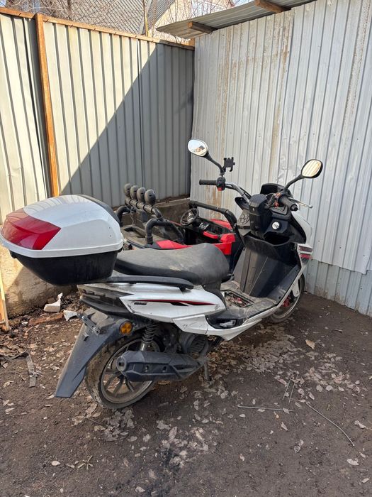 Продам мопед макси 150 куб