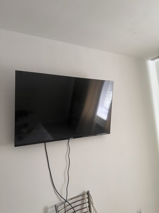 Продам телевизор acron