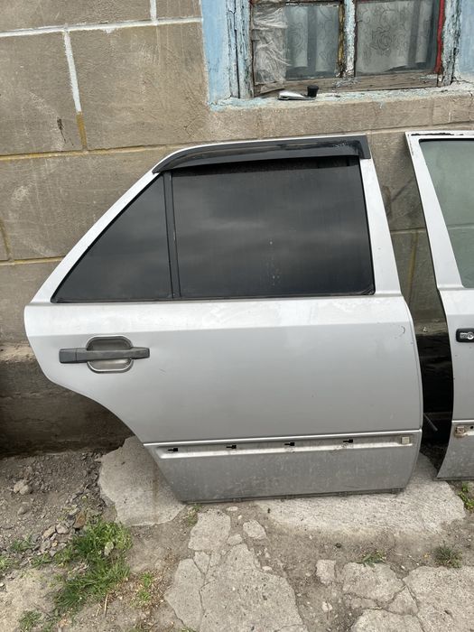 Двери мерседес 124