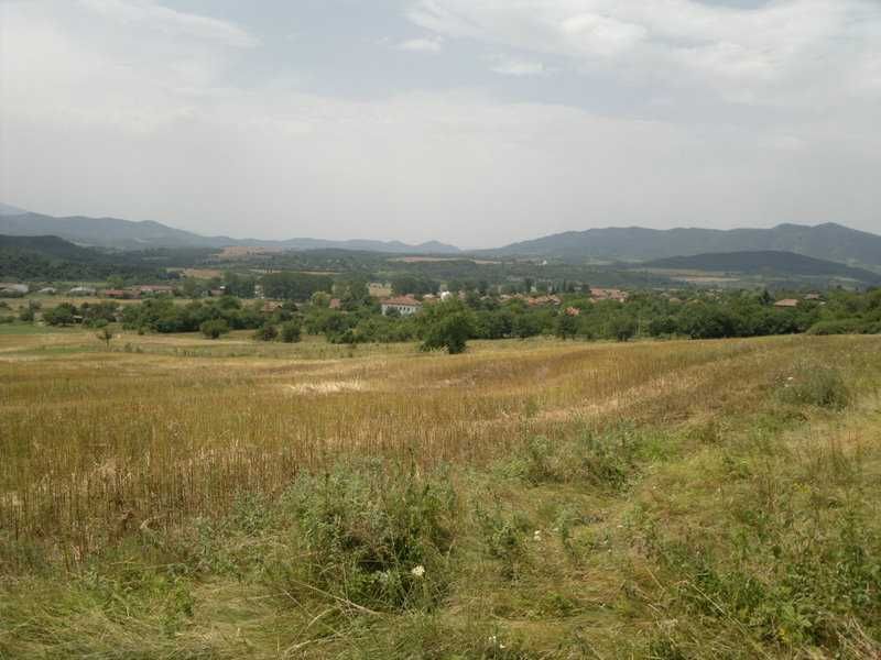 Продава се Земеделски имот в с. Джурово, Област София-област -  кв.м за 1529 €/дка - Снимка #1