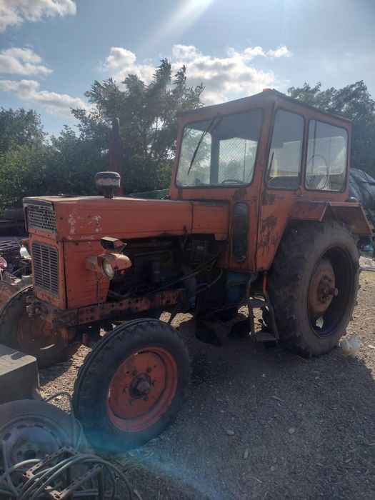 Vand tractor plug si cositoare