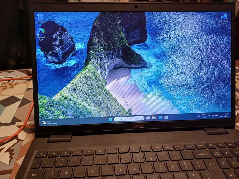 Dell Latitude 3520