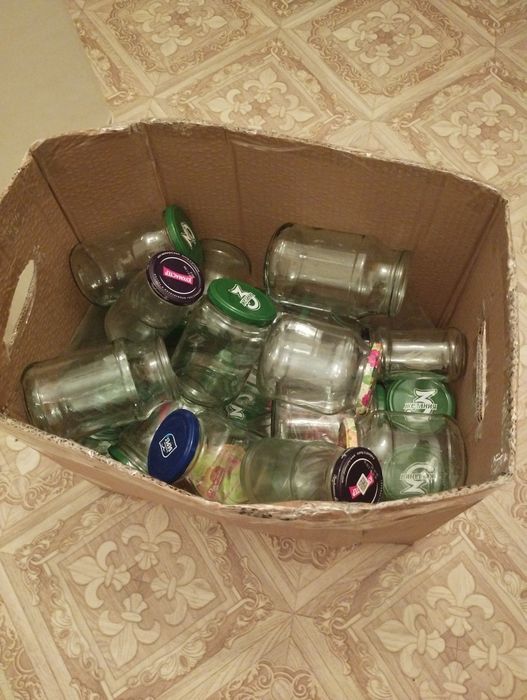 Продаются  стеклобанки