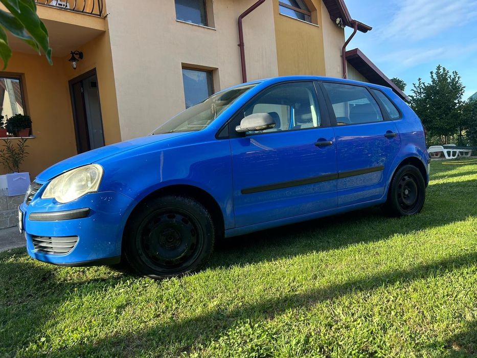 vând VW Polo 9n întreținut