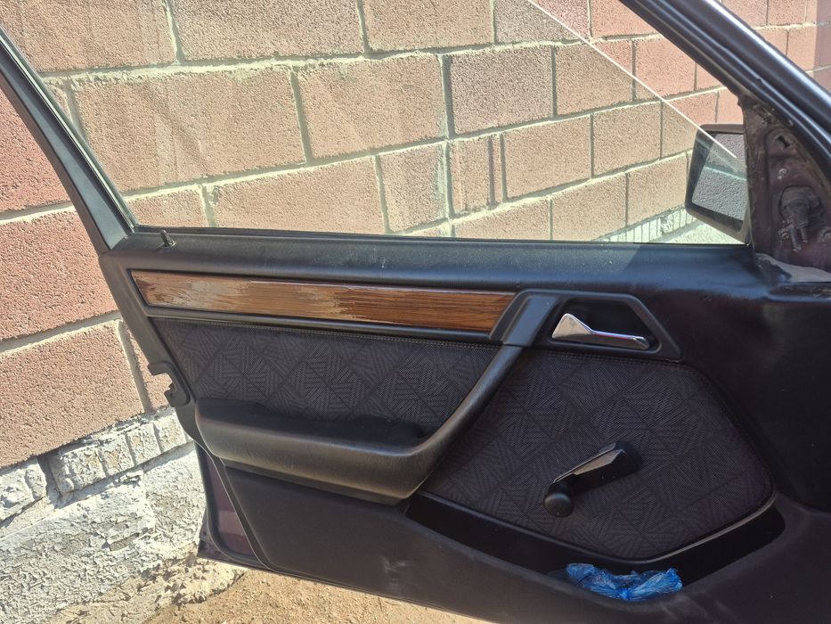 Продам Е230 124 кузов