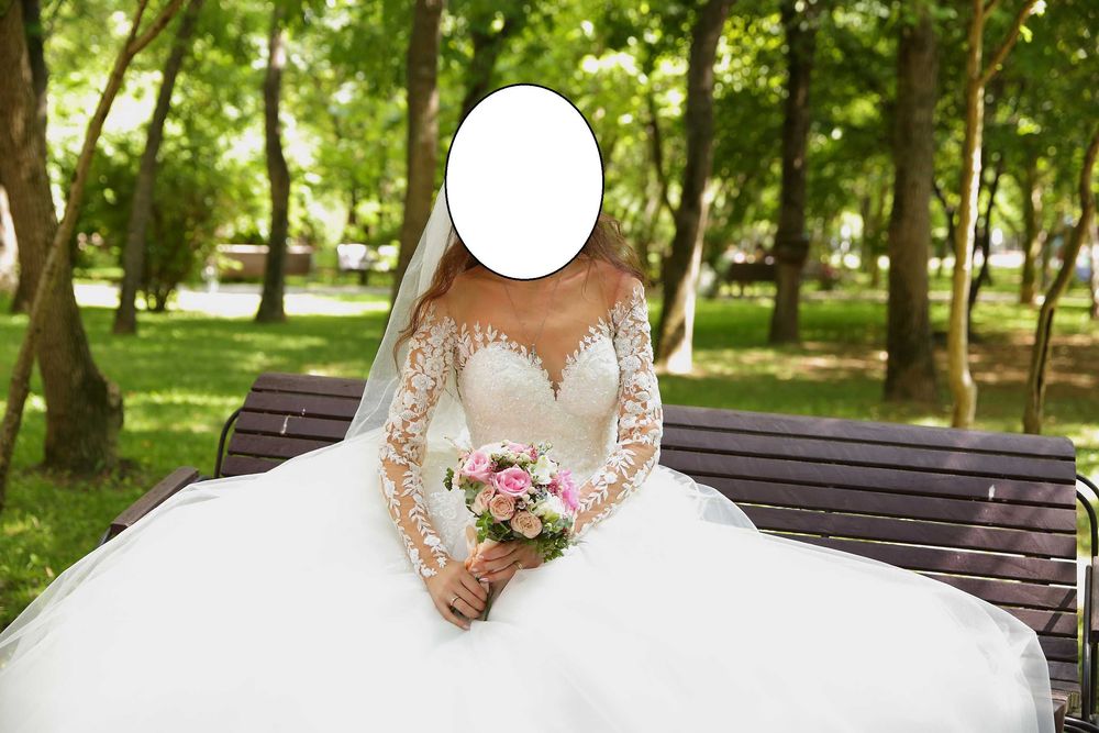 Rochie mireasă stil printesa colectia Vladiyan new beginning NB2310 cu trena voal