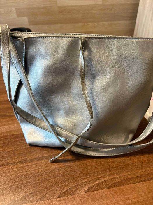 Дамска чанта, сребрист цвят