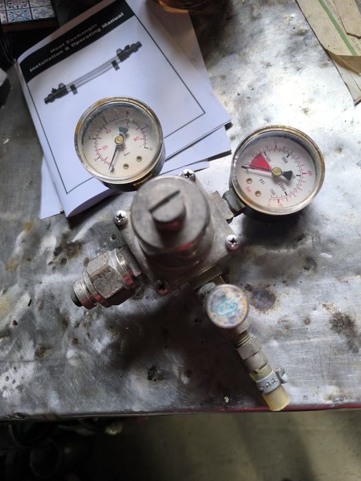 Регулатор на налягания ,редуцир вентил